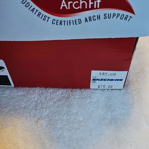 Skechers Arch Fit Red Box - Picture 3 of 11